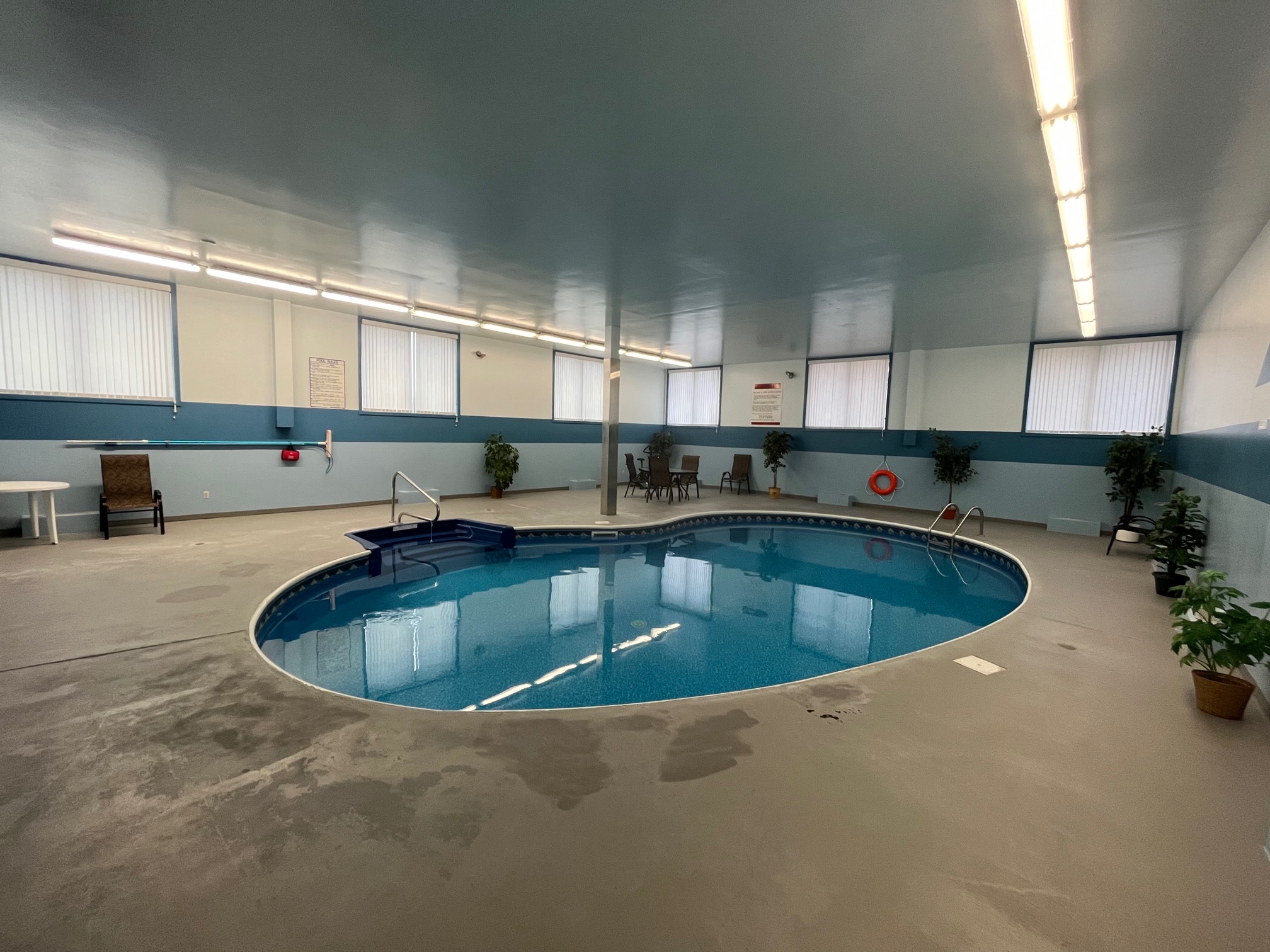 #208 - 65 Temple Boulevard West