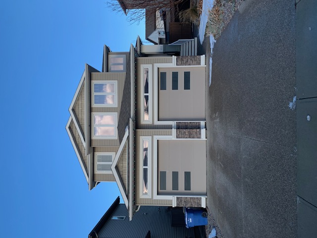 111 Tartan Circle West